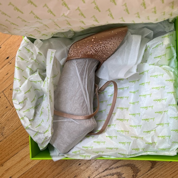 Brand New Sam Edelman Heel - Picture 3 of 3